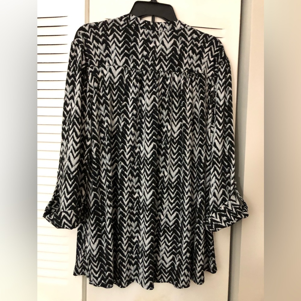 New Directions, Women’s Blouse, Size 2X - Picture 3 of 3